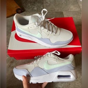 Nike Air Max 7.5 New in box